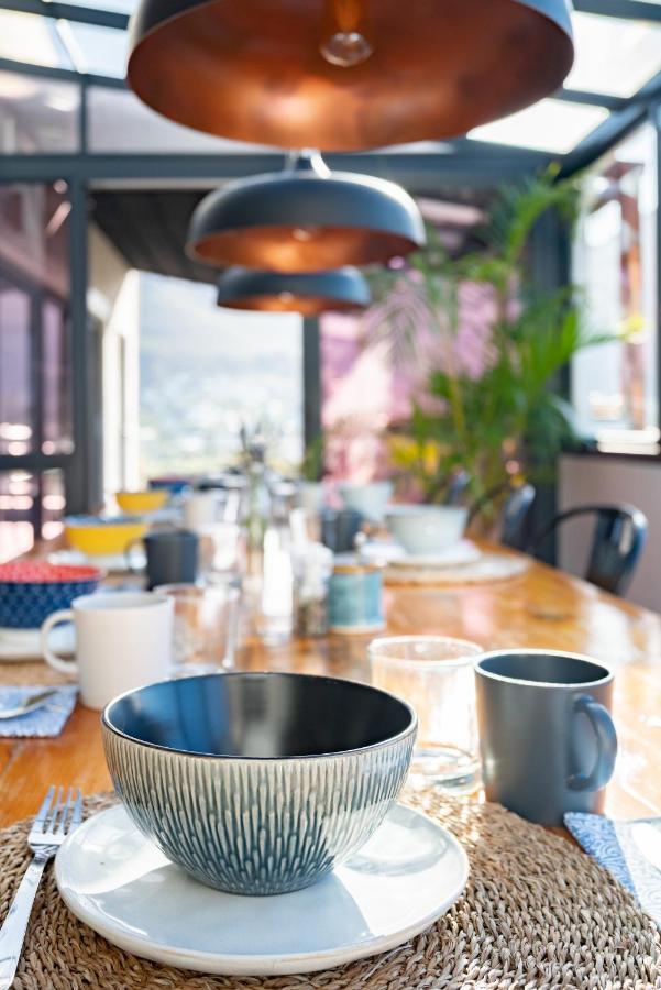 Hout & About Guest House 豪特湾 外观 照片