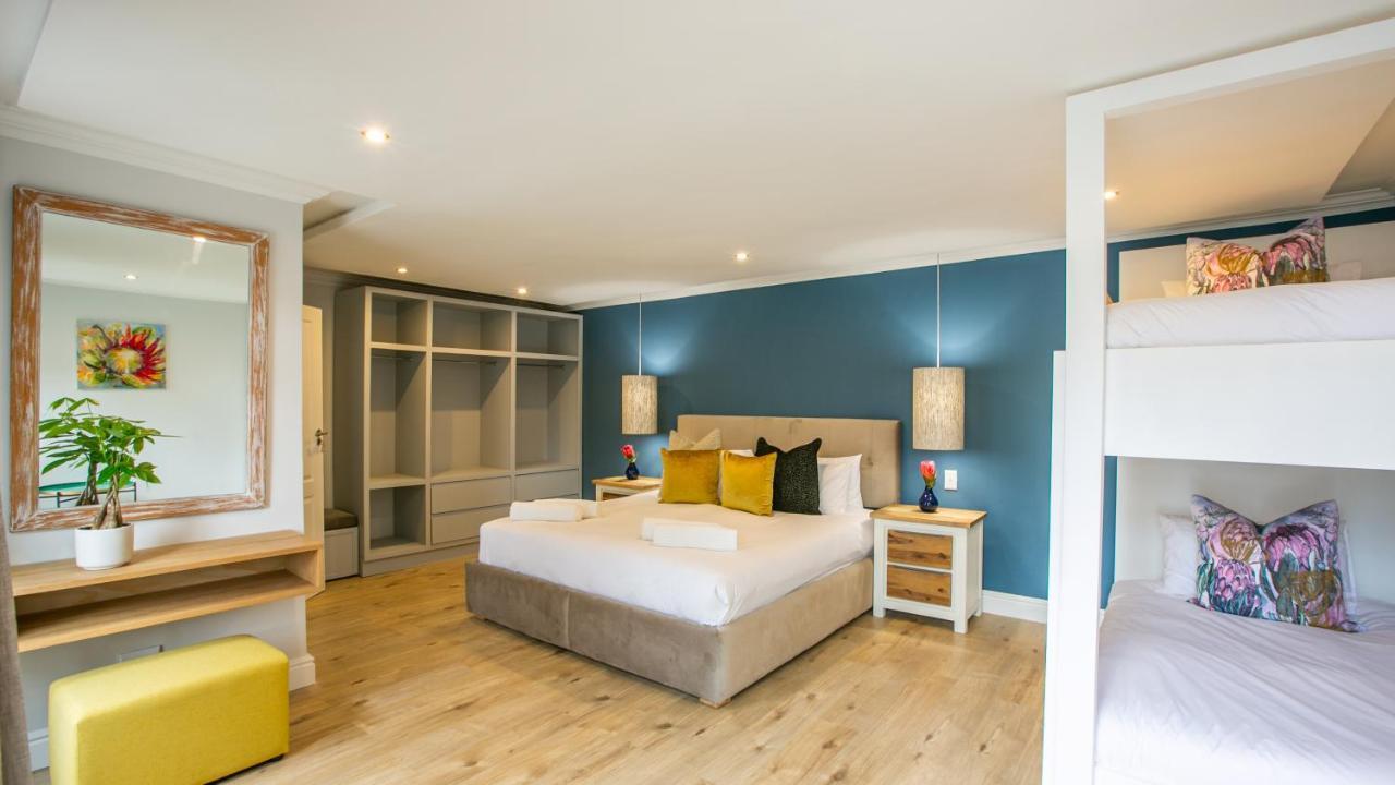 Hout & About Guest House 豪特湾 外观 照片