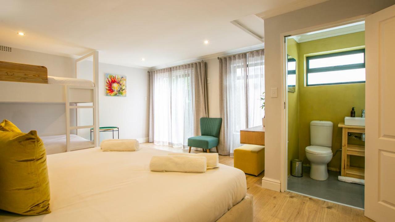 Hout & About Guest House 豪特湾 外观 照片